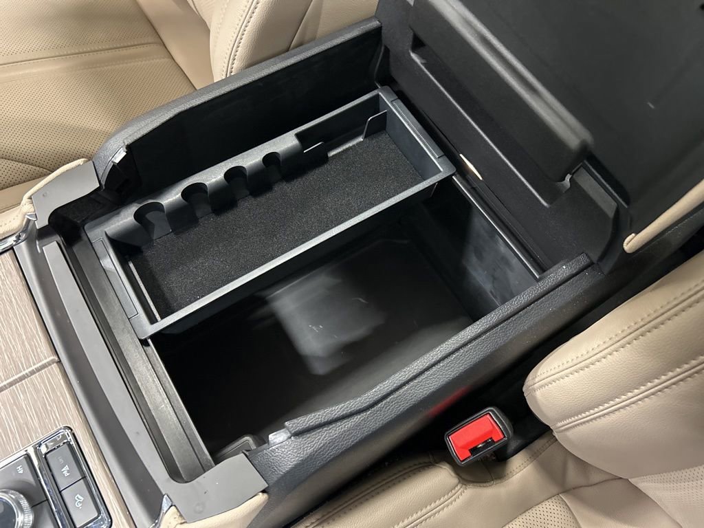 Certified 2024 Ford Expedition Limited image 30