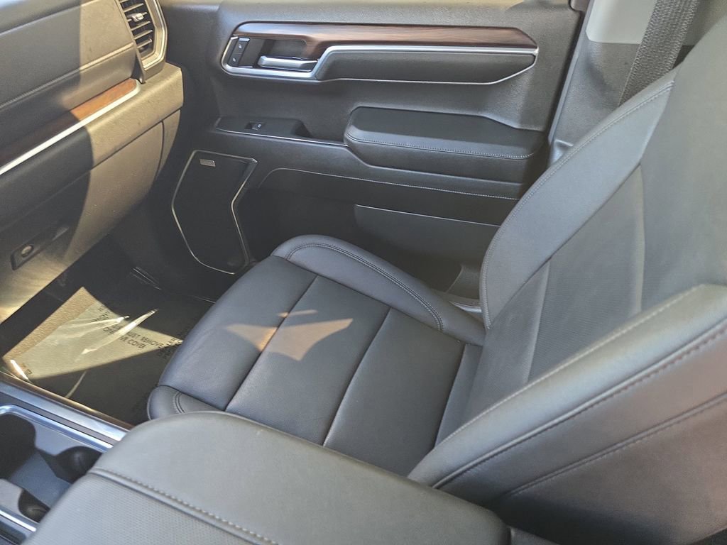 Used 2024 GMC Sierra 1500 SLT w/ SLT Premium Plus Package image 13