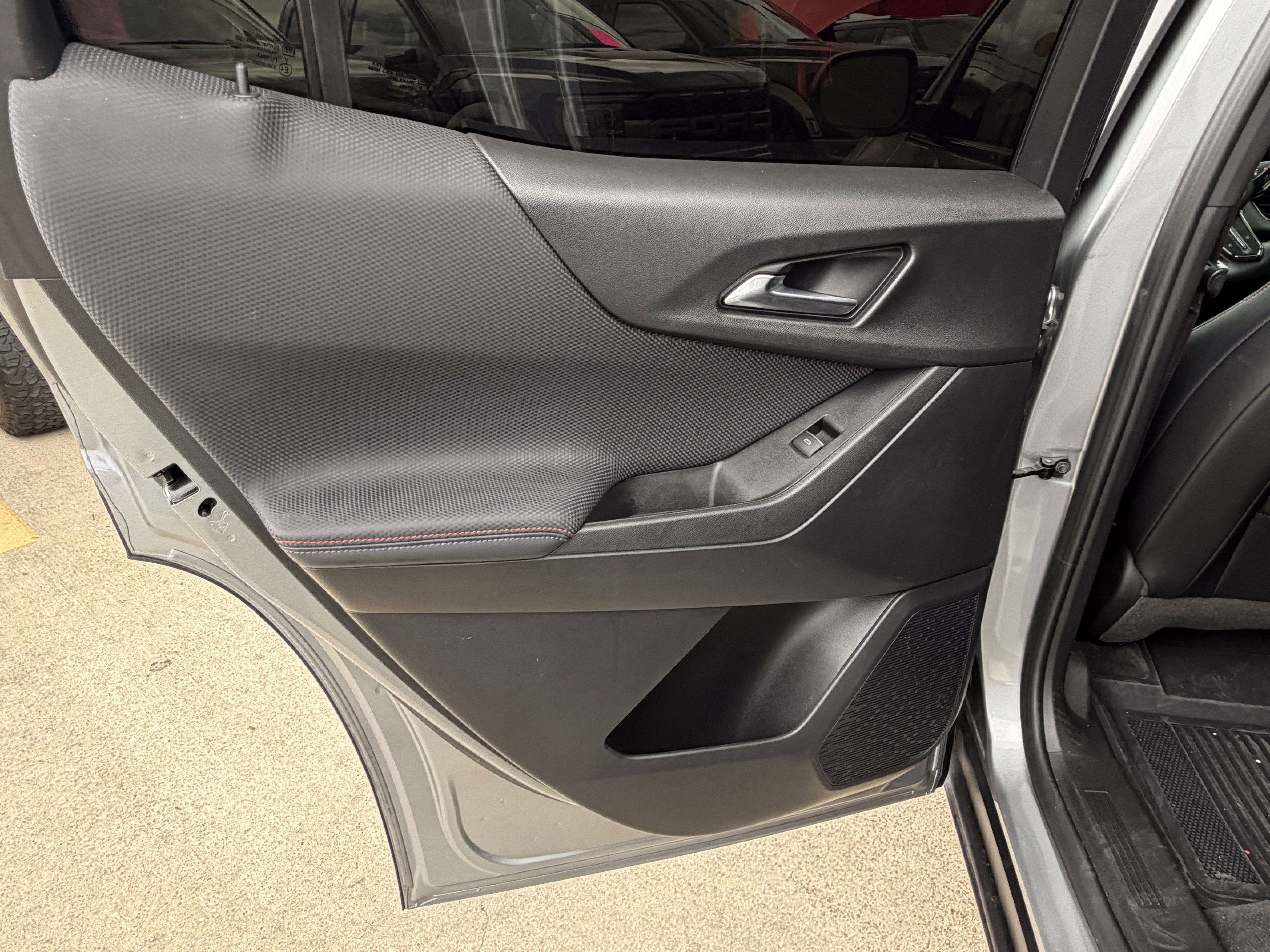 Used 2026 Chevrolet Equinox RS image 15