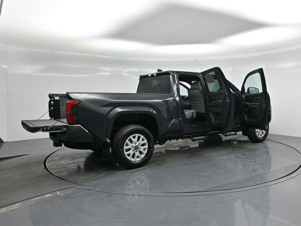 Used 2025 Toyota Tacoma SR5 image 5
