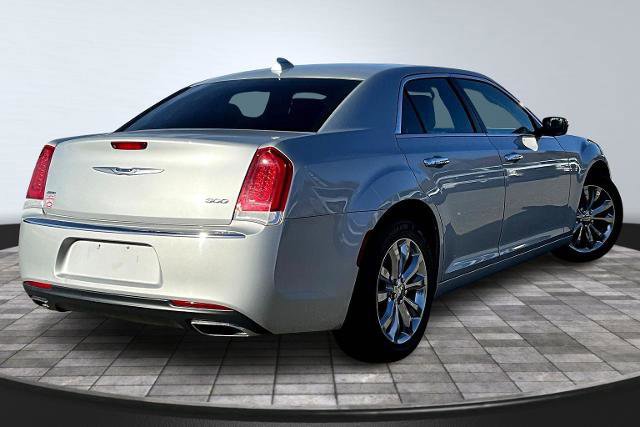 Used 2019 Chrysler 300 Limited image 6