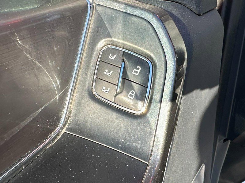 Certified 2023 Ford F150 Lariat w/ Equipment Group 502A High image 19