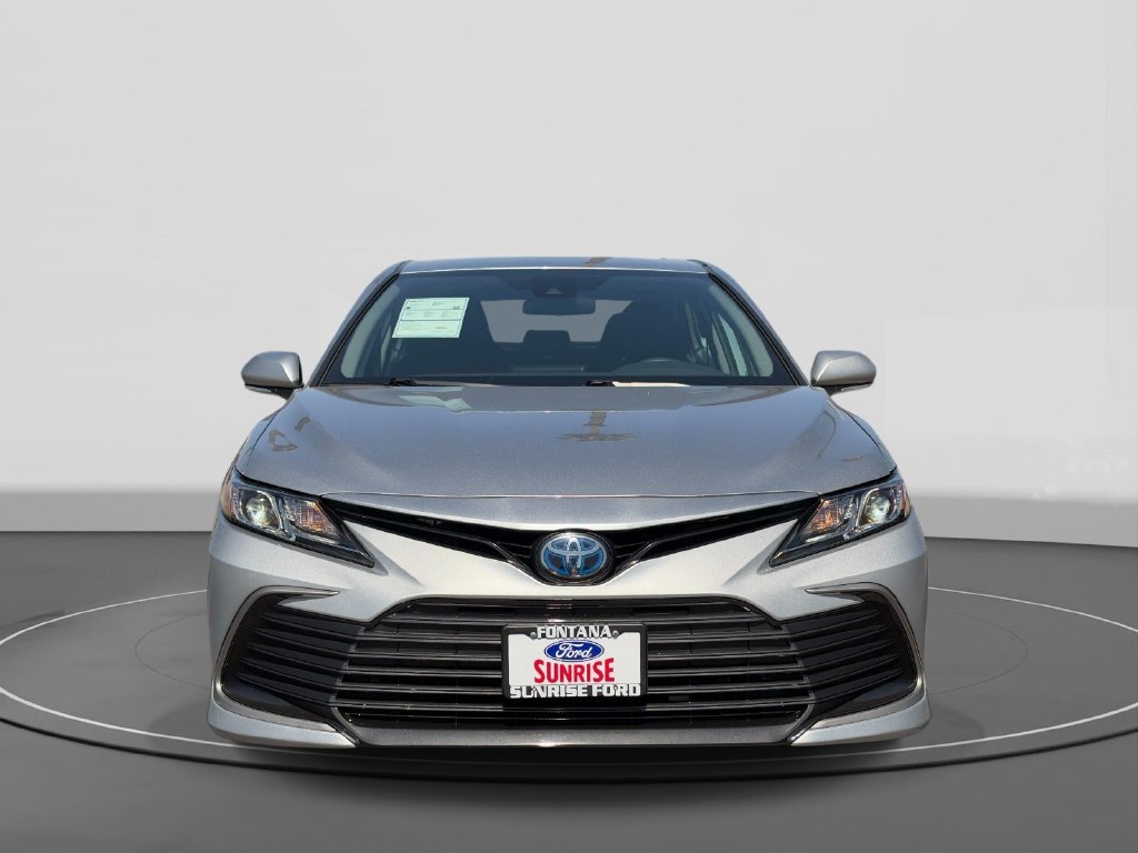 Used 2021 Toyota Camry LE FWD image 3