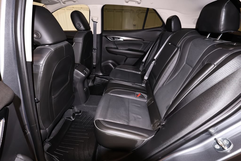 Used 2021 Buick Envision Essence FWD image 17