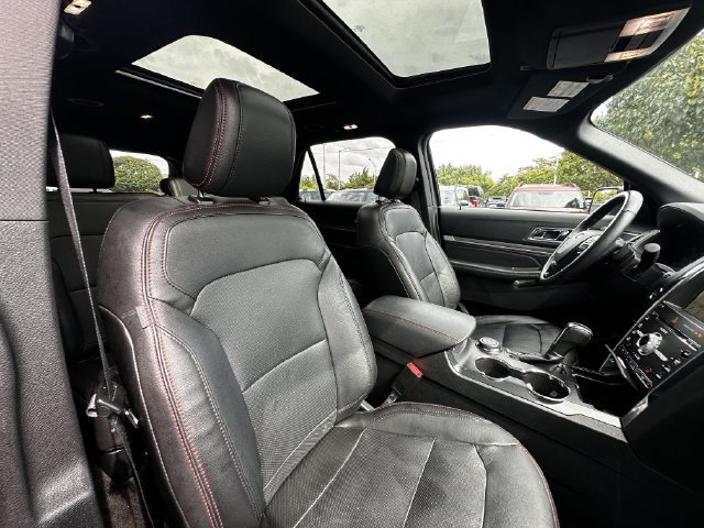 Certified 2018 Ford Explorer Sport w/ Ford Safe & Smart Package AWD/4WD image 35
