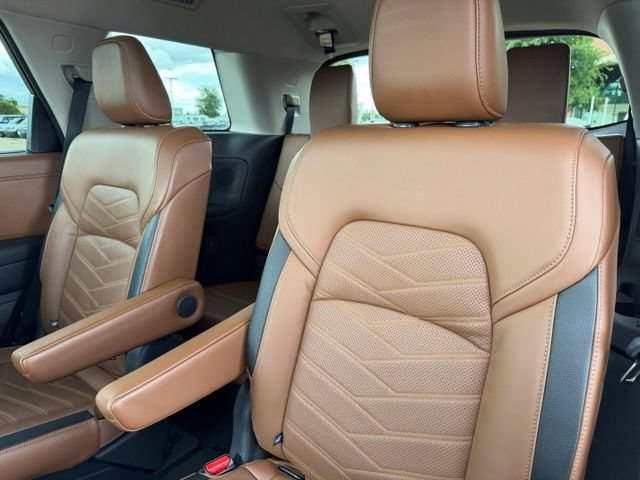 Used 2023 Nissan Pathfinder Platinum AWD/4WD image 21