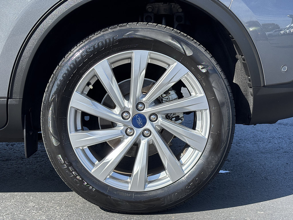 Certified 2021 Ford Escape Titanium w/ Titanium Elite Package AWD/4WD image 12