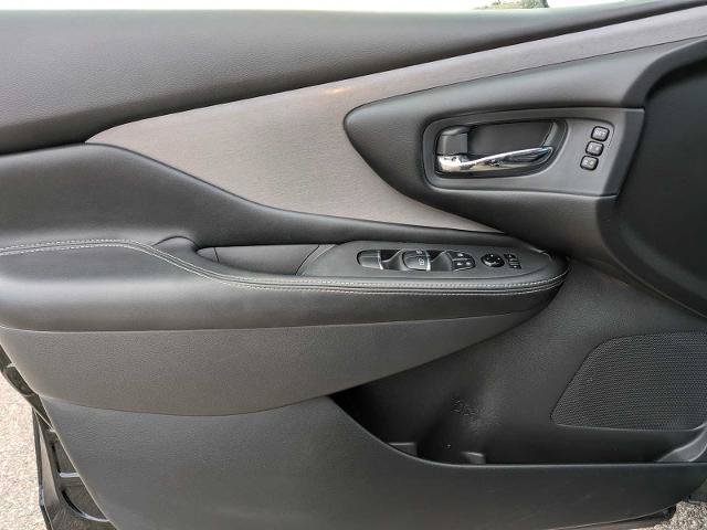 Used 2023 Nissan Murano SL AWD/4WD image 15