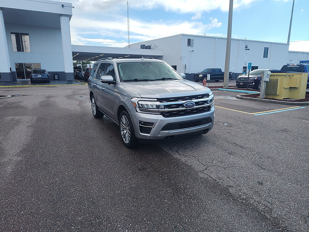 Certified 2022 Ford Expedition Limited AWD/4WD image 4