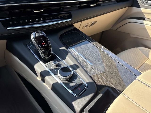 Used 2024 Cadillac Escalade ESV Premium Luxury w/ Performance Package image 34