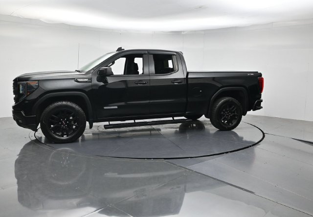 Used 2022 GMC Sierra 1500 Elevation w/ Preferred Package AWD/4WD image 6