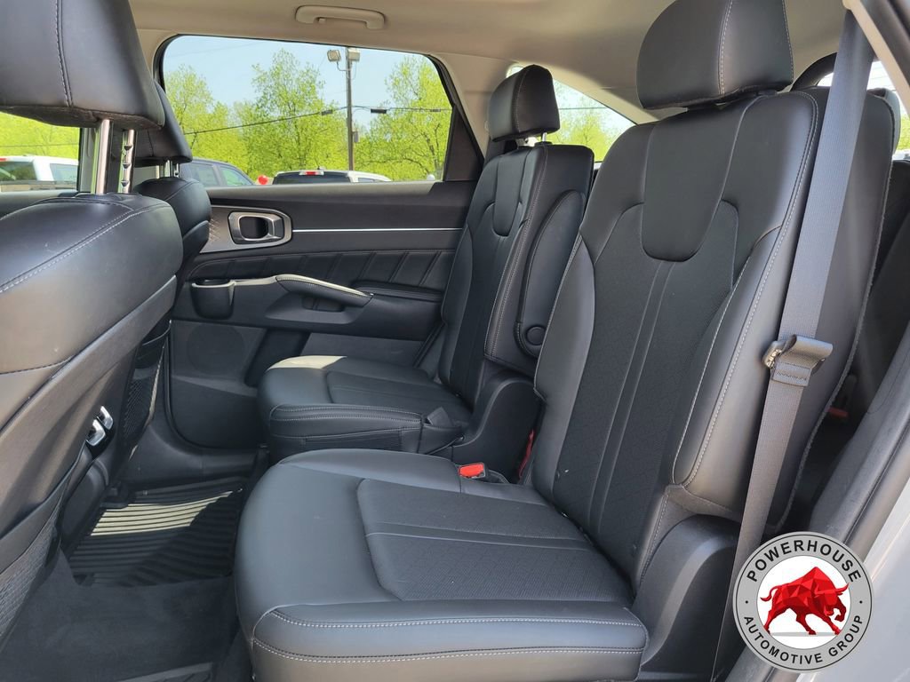 Used 2023 Kia Sorento SX FWD image 17
