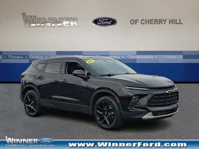Used 2023 Chevrolet Blazer LT w/ Driver Confidence Package AWD/4WD image 1