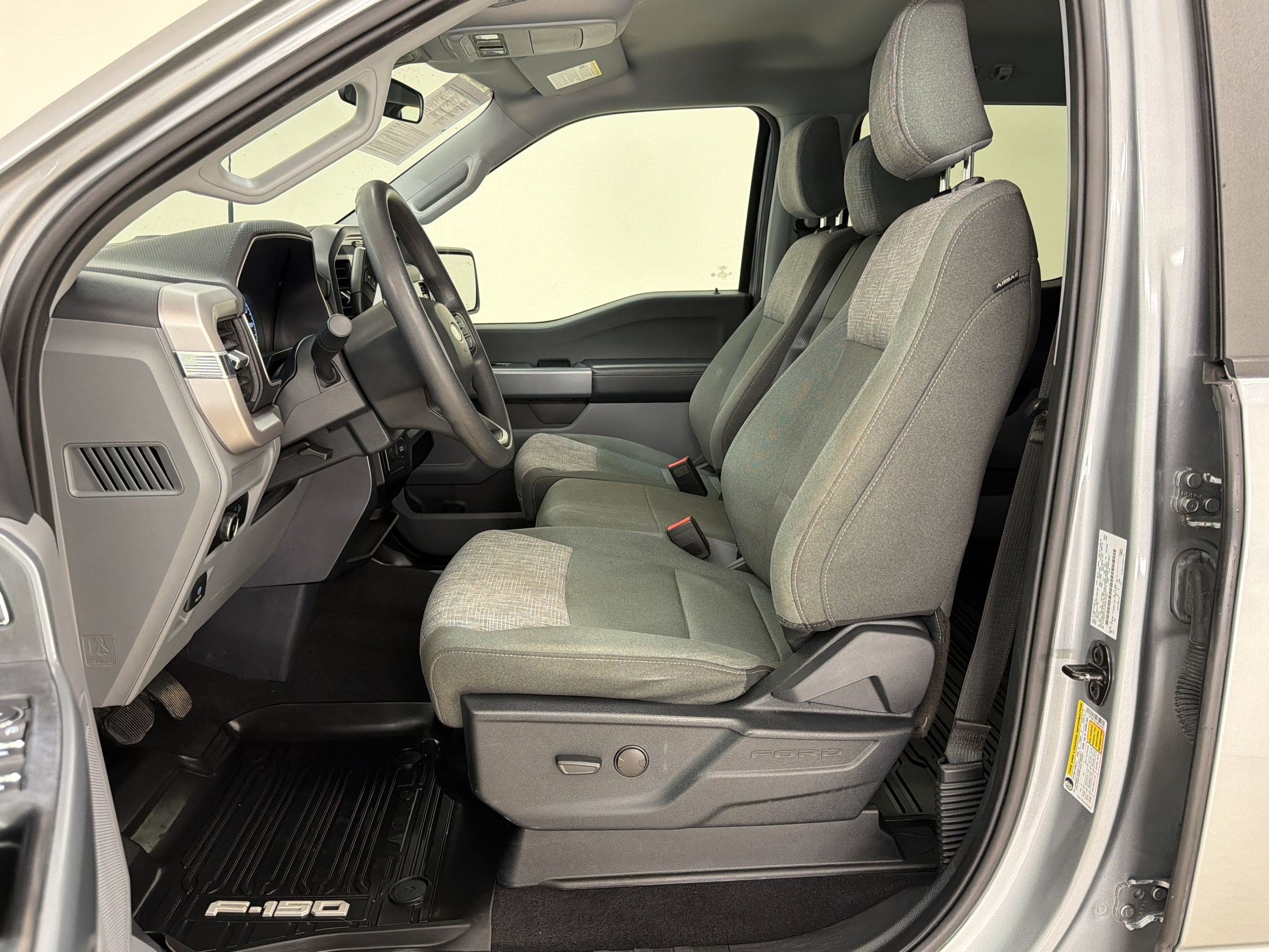 Certified 2023 Ford F150 XLT RWD image 5