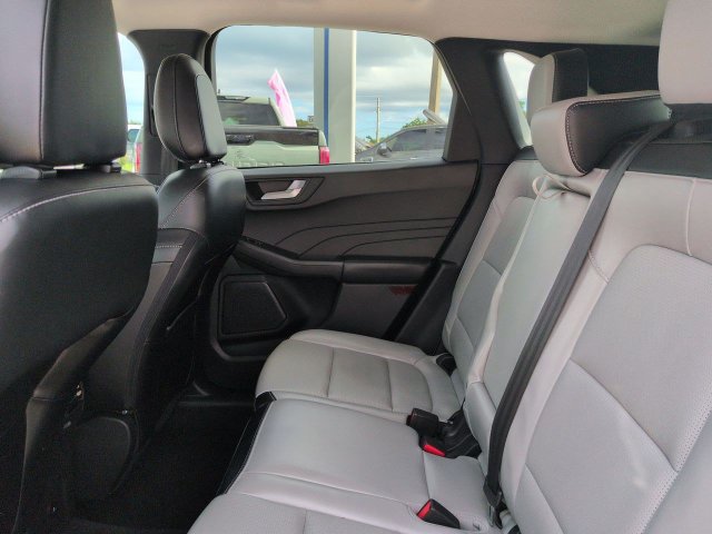 Certified 2023 Ford Escape Platinum AWD/4WD image 15