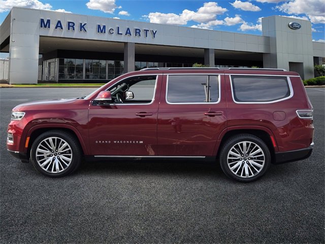 Used 2022 Jeep Grand Wagoneer Series III w/ Rear Seat Video Group 1 image 2