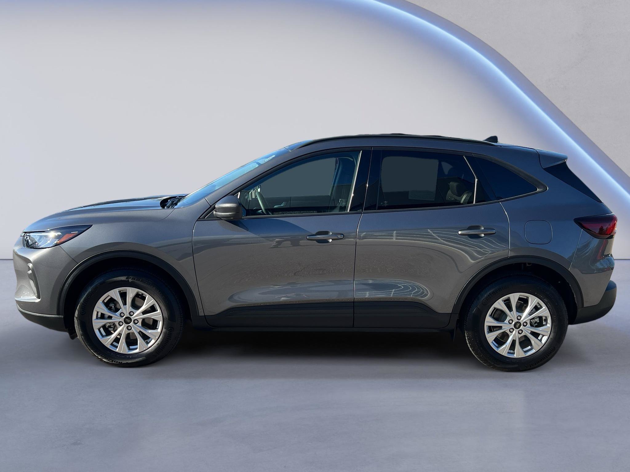 Certified 2025 Ford Escape Active w/ Active Premium Tech Pack AWD/4WD image 4