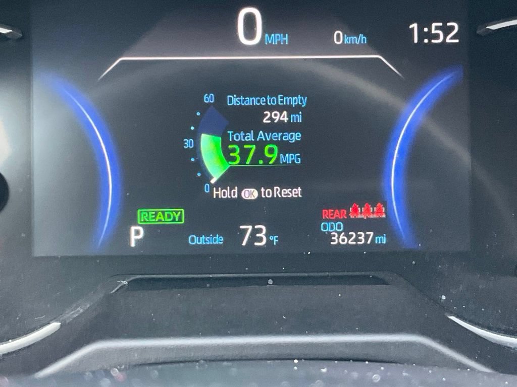 Used 2025 Toyota RAV4 LE AWD/4WD image 3