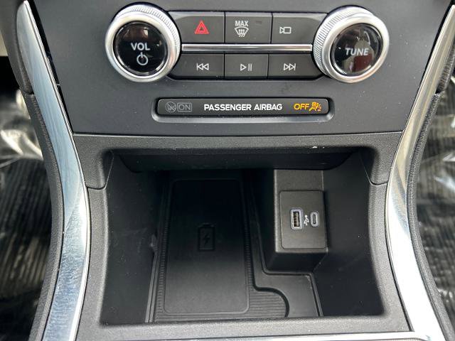 Certified 2022 Ford Edge Titanium AWD/4WD image 29