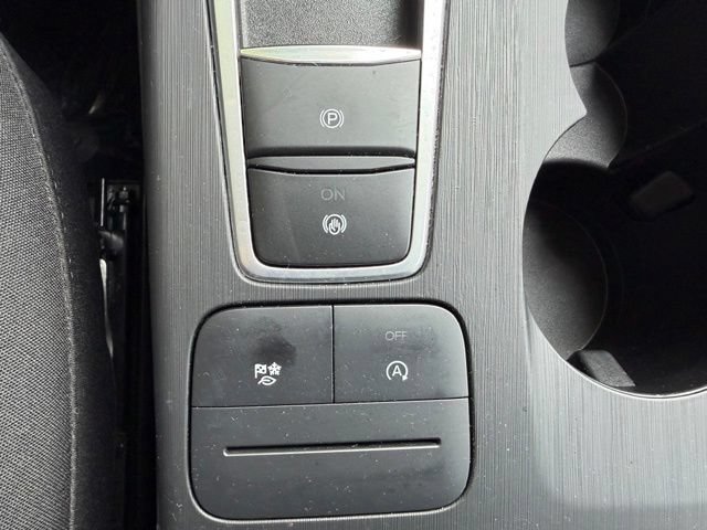 Certified 2023 Ford Escape Active AWD/4WD image 24