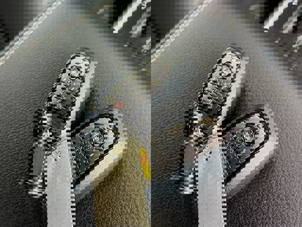 Certified 2019 Ford F150 Raptor w/ Equipment Group 802A Luxury image 24