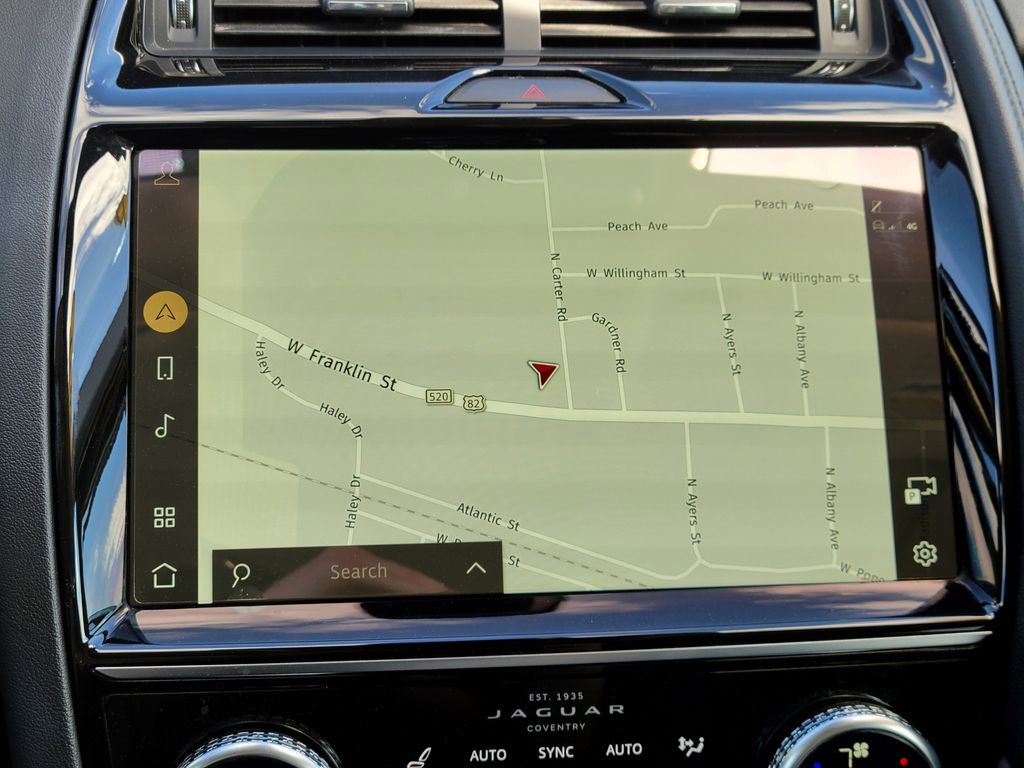 Used 2021 Jaguar E-PACE SE image 26