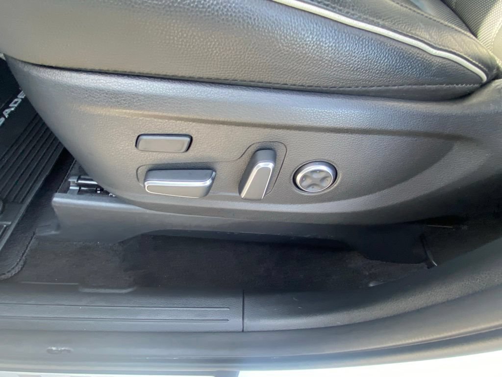 Used 2024 Hyundai Palisade Limited AWD/4WD image 10