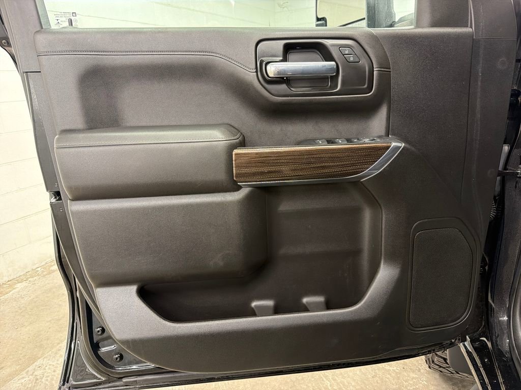 Used 2021 Chevrolet Silverado 1500 LT Trail Boss w/ Bed Protection Package AWD/4WD image 16
