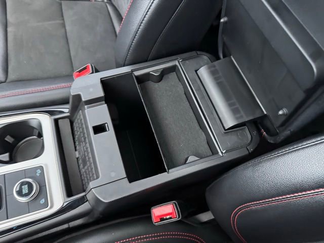 Certified 2022 Ford Explorer ST-Line w/ Class IV Trailer Tow Package image 30