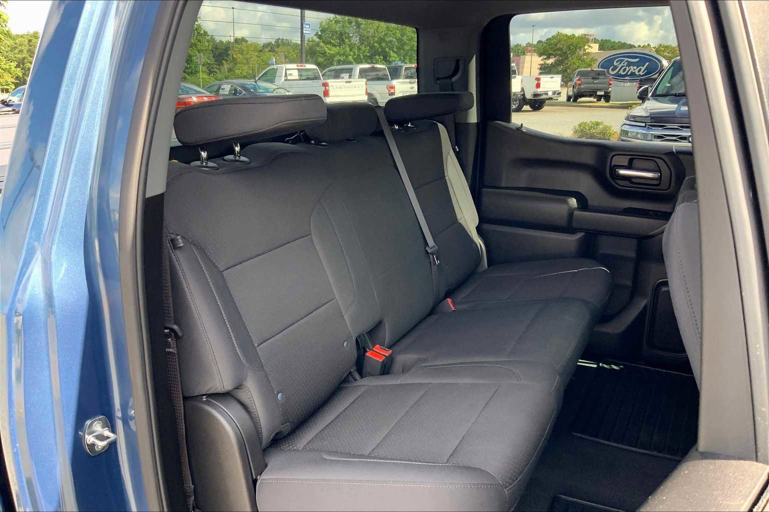 Used 2024 GMC Sierra 1500 Pro w/ Graphite Edition AWD/4WD image 18