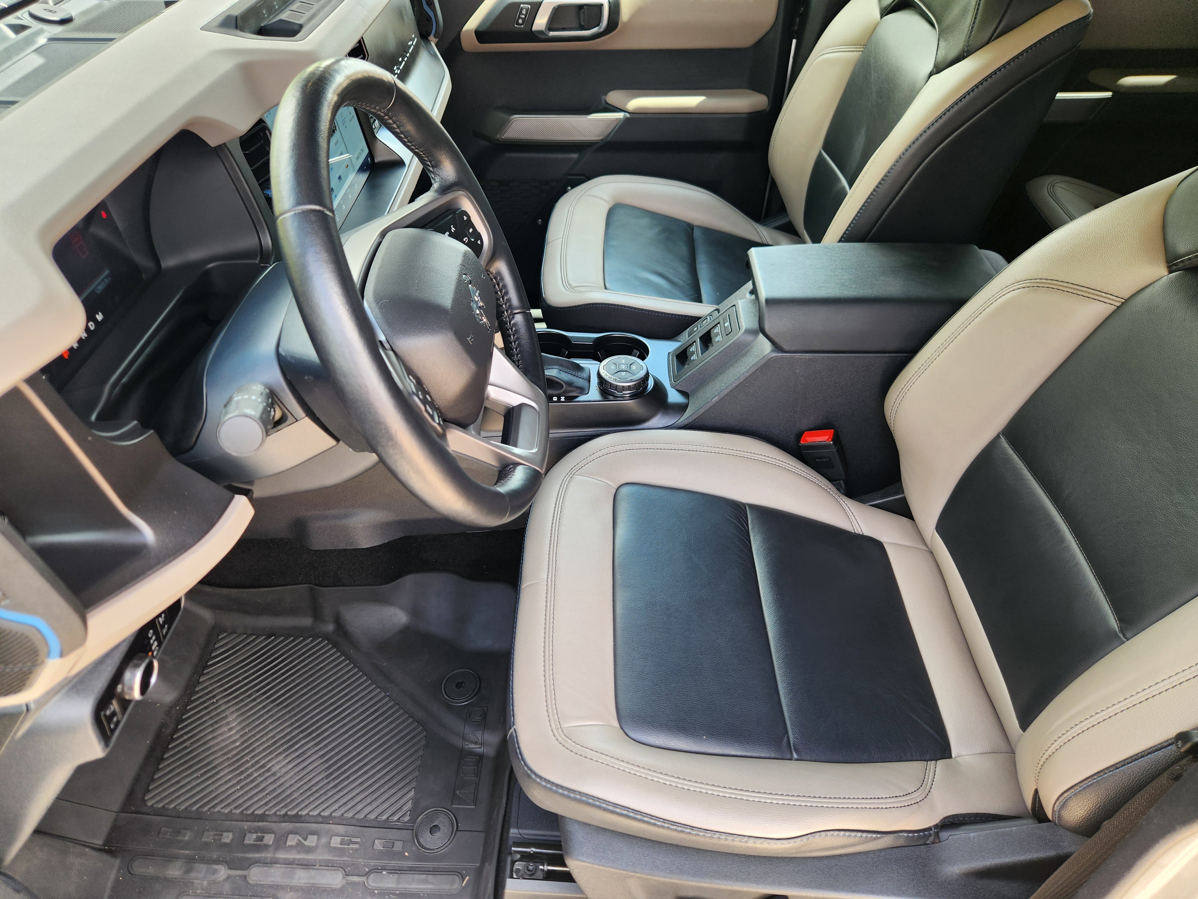 Certified 2023 Ford Bronco Wildtrak AWD/4WD image 9