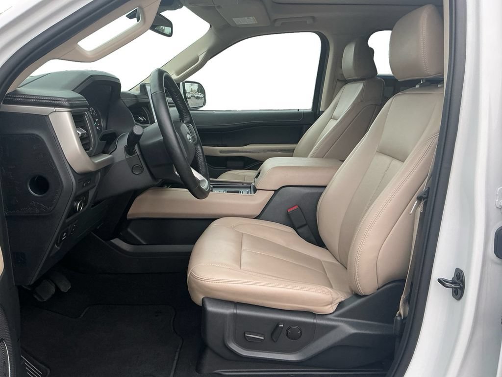 Certified 2024 Ford Expedition XLT RWD image 14