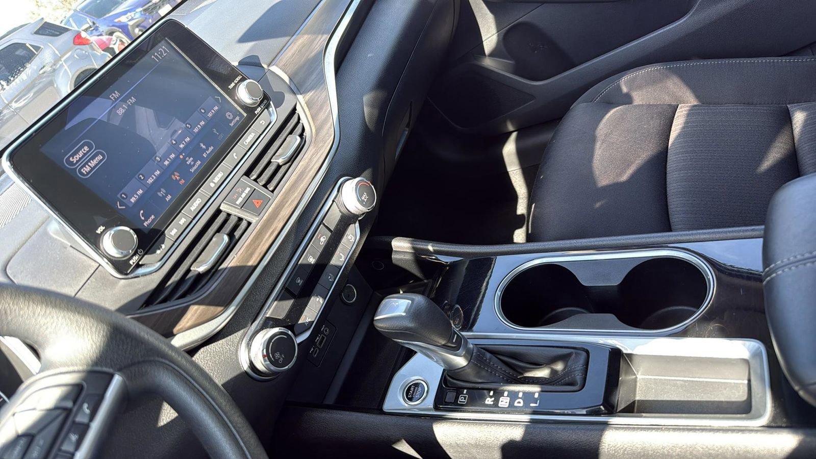 Used 2024 Nissan Altima 2.5 SV image 21