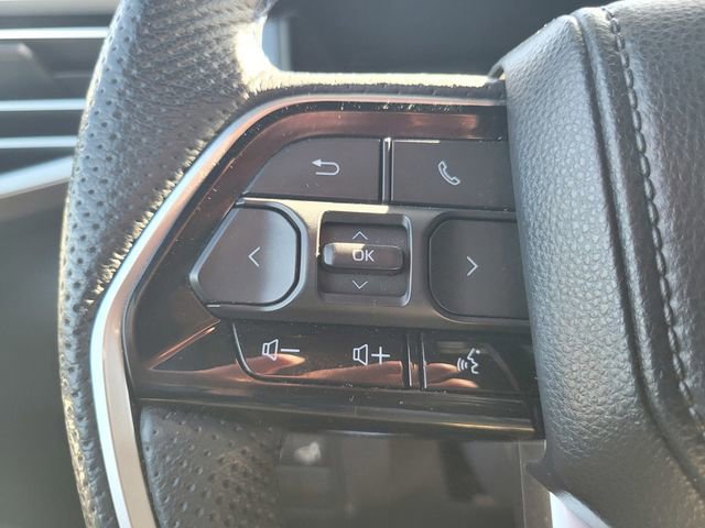 Used 2022 Toyota Tundra Platinum w/ Advanced Package AWD/4WD image 27