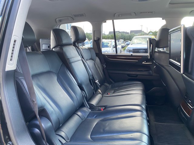 Used 2017 Lexus LX 570 4WD w/ Luxury Package image 15