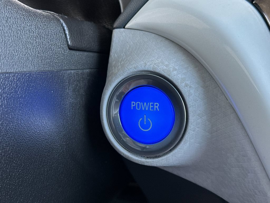 Used 2017 Chevrolet Bolt Premier FWD image 21