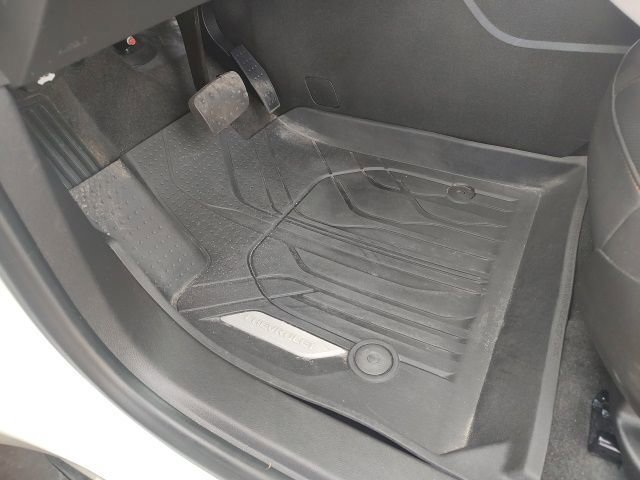 Used 2021 Chevrolet Blazer Premier w/ Driver Confidence II Package image 16