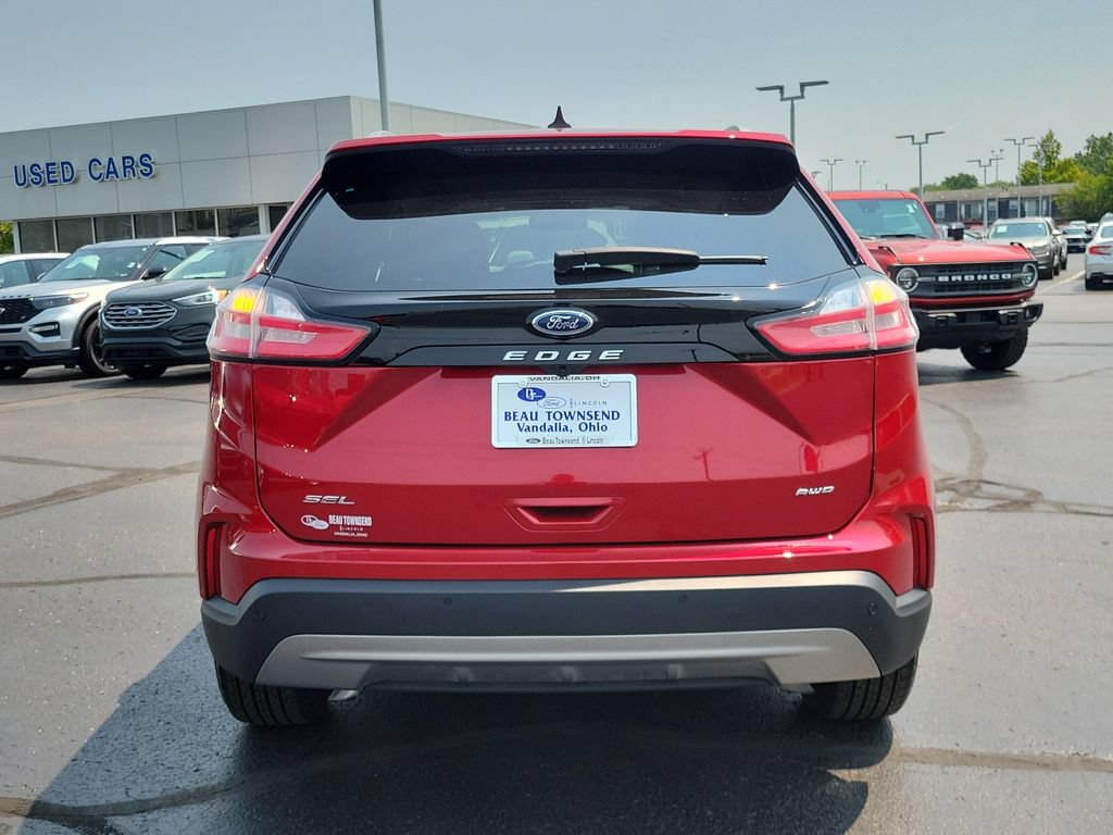 Certified 2024 Ford Edge SEL w/ Convenience Package AWD/4WD image 5