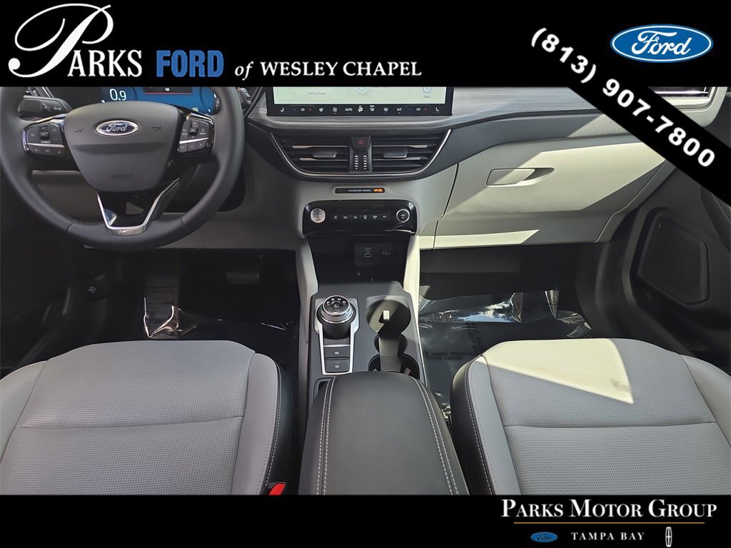 Certified 2023 Ford Escape Platinum w/ Class II Trailer Tow Package image 12