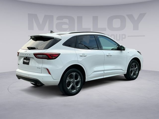 Certified 2023 Ford Escape ST-Line Select w/ Tech Pack #2 AWD/4WD image 5