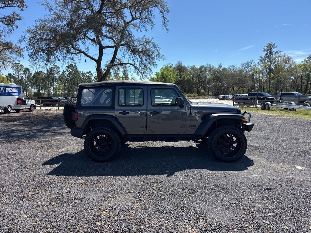 Used 2022 Jeep Wrangler Unlimited Sport image 6