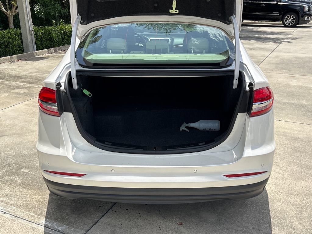 Certified 2020 Ford Fusion SE FWD image 30