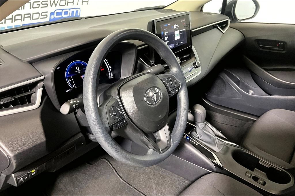 Used 2026 Toyota Corolla LE FWD image 10