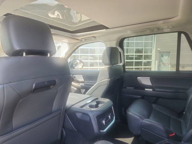 Certified 2025 Ford Expedition Active AWD/4WD image 24