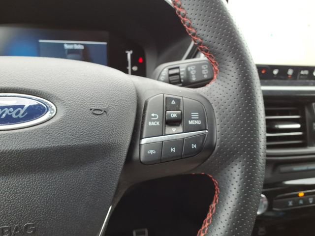 Certified 2024 Ford Escape ST-Line w/ Tech Pack #1 AWD/4WD image 16