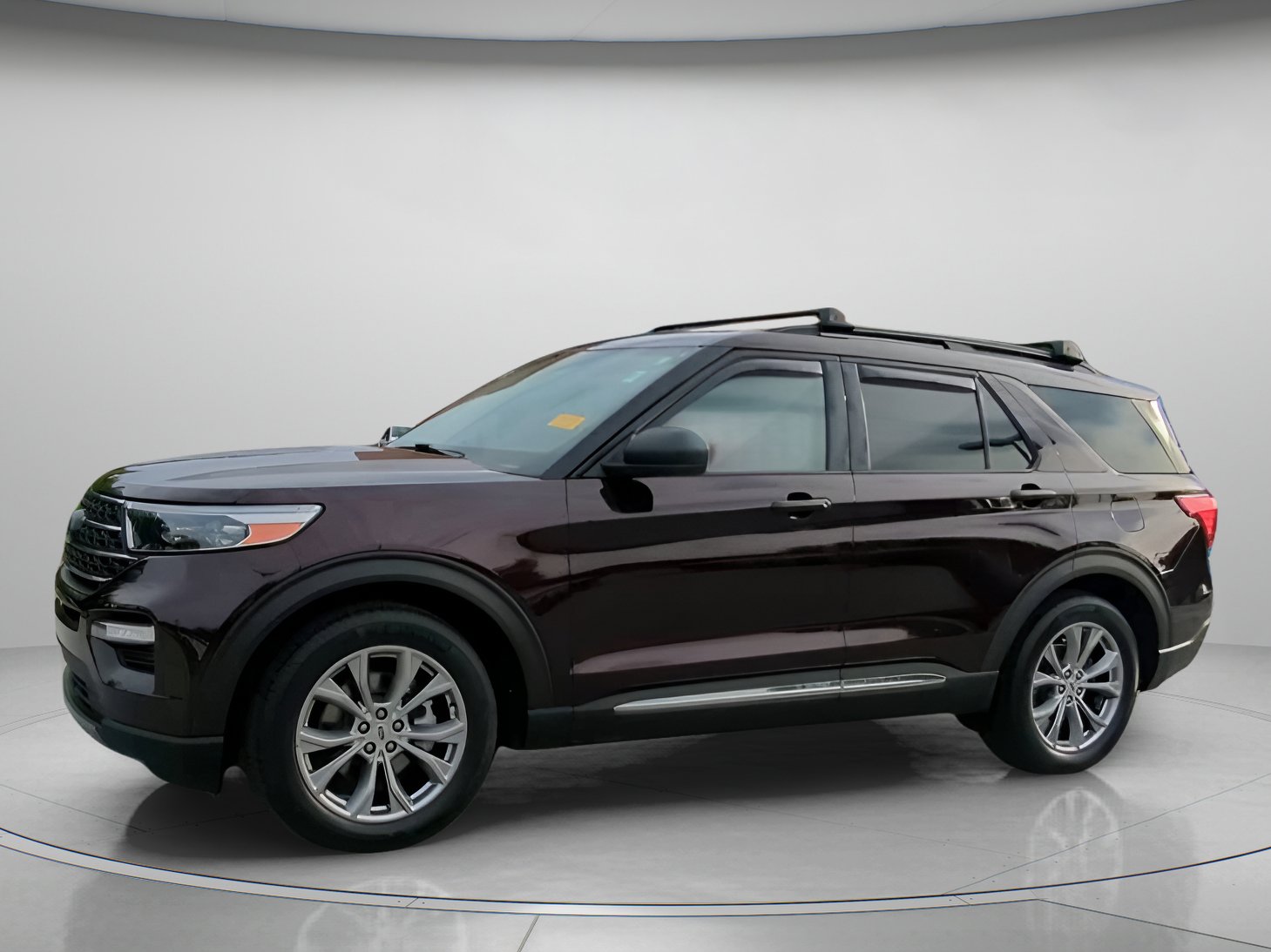 Certified 2022 Ford Explorer XLT w/ Equipment Group 202A RWD image 14