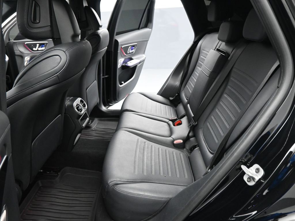 Used 2025 Mercedes-Benz GLC 300 image 18