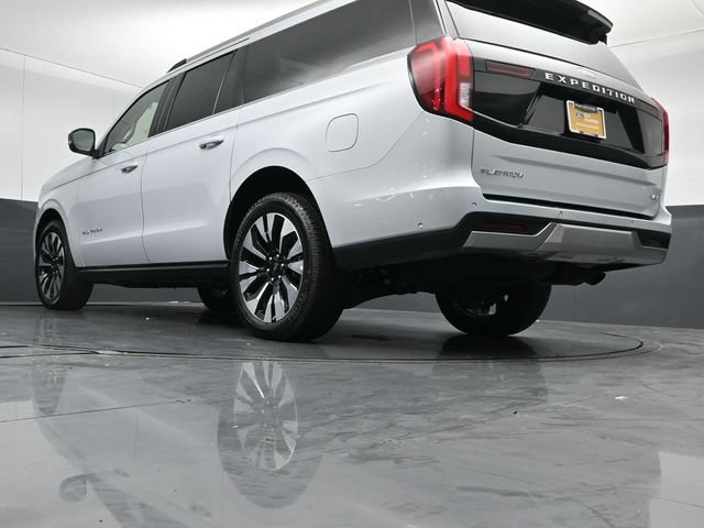 Certified 2025 Ford Expedition Max Platinum w/ Driver's Package AWD/4WD image 43