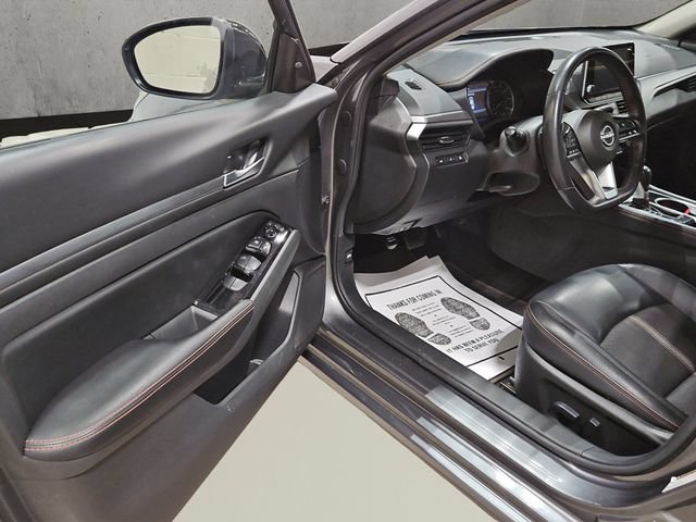 Used 2024 Nissan Altima 2.5 SR FWD image 11