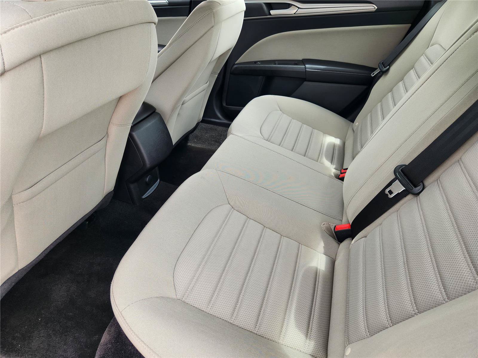 Certified 2018 Ford Fusion S FWD image 21